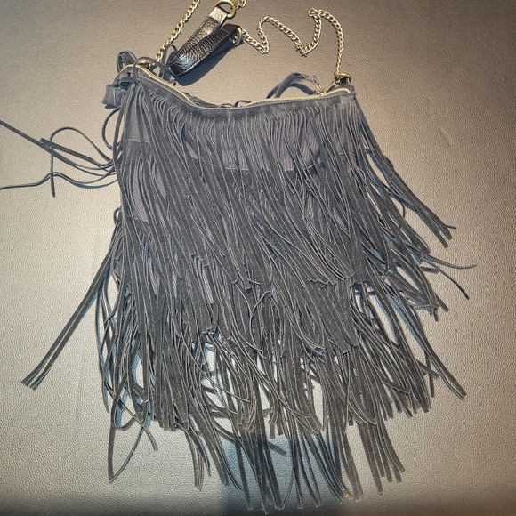 Black cross body bag with tassels - Picture 2 of 2